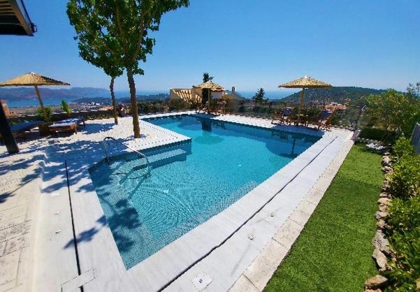 "Stergiou Luxury Apartment 2Nd Floor" Με Κοινη Πισινα Saronida ภายนอก รูปภาพ